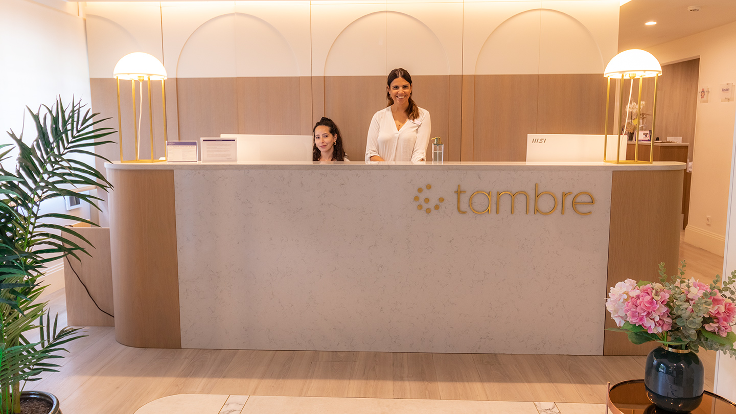 equipo Tambre de recepción Clínica de Fertilidad en Madrid que no cierra en verano